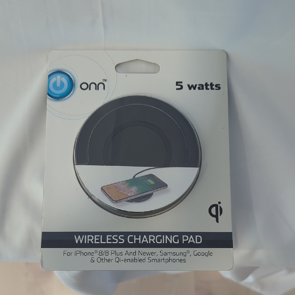 Onn 5 Watt Wireless Charging Pad - Black